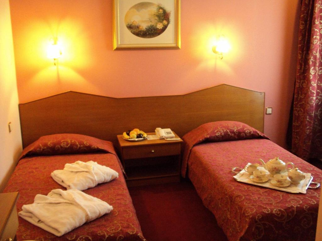 Astoria Hotel Traditional Komotini Quarto foto
